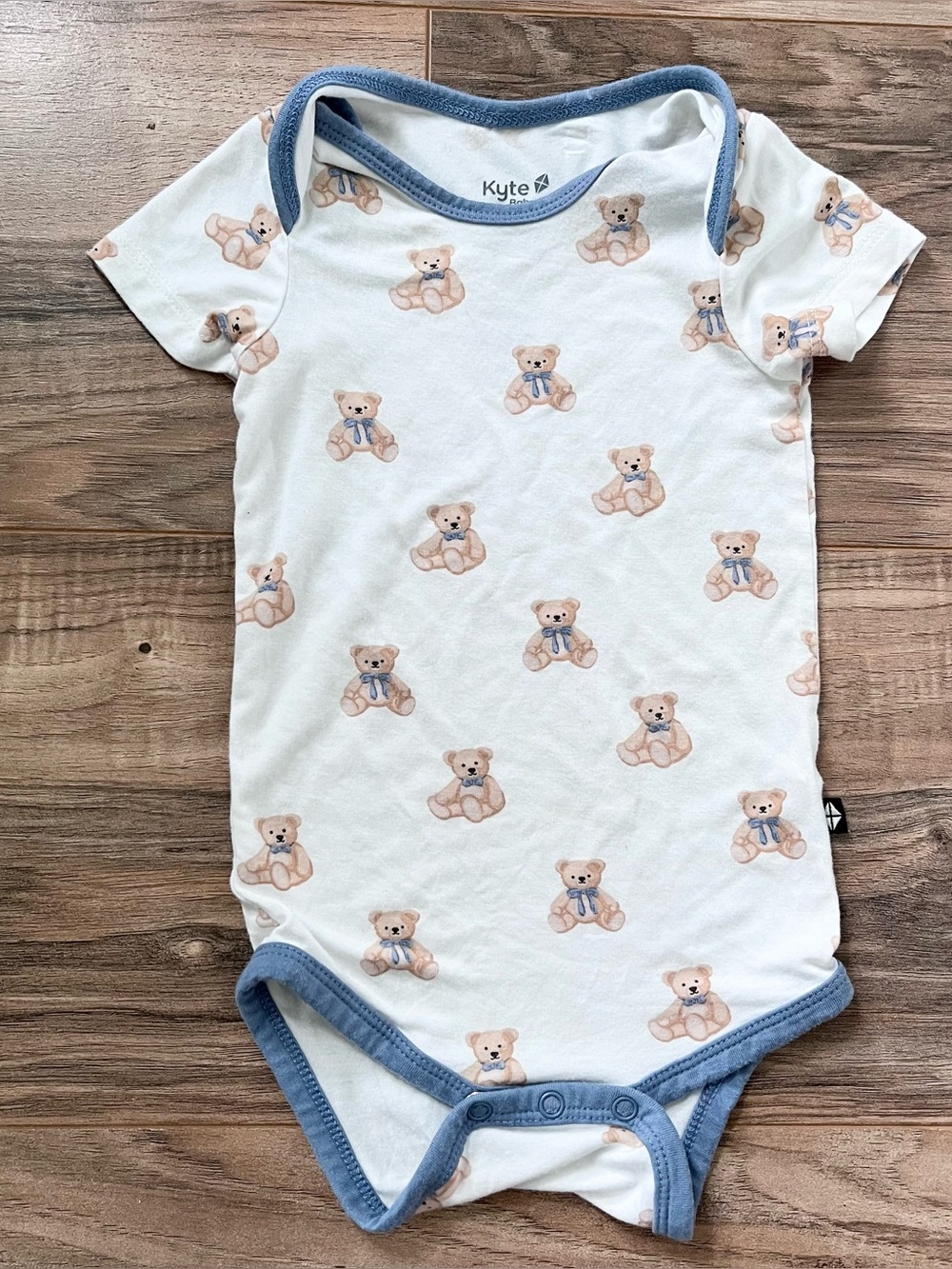 Kyte Baby short sleeve teddy bear bodysuit